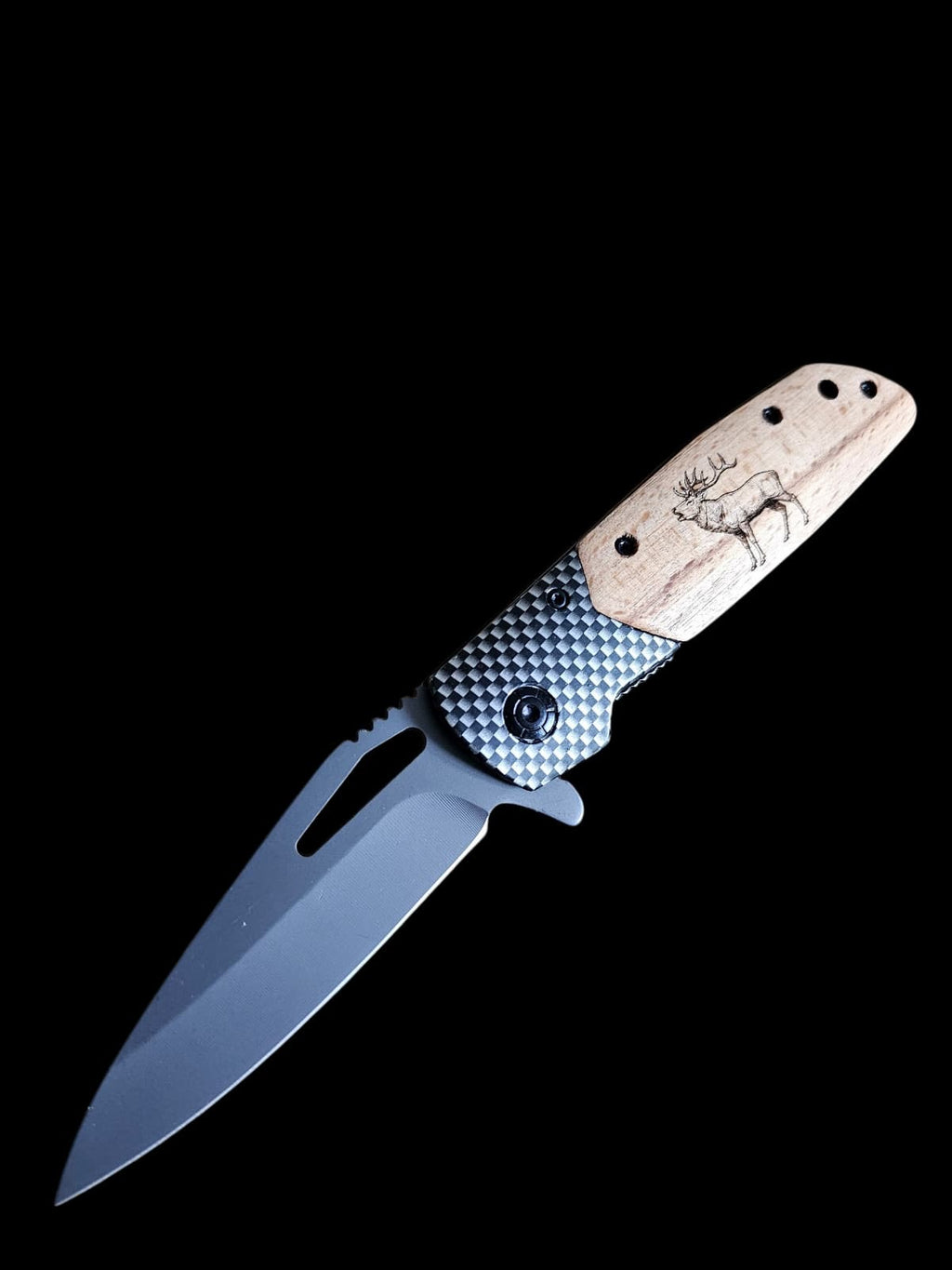 Le cadeau parfait pour chasseur – Couteau gravé Cerf personnalisé