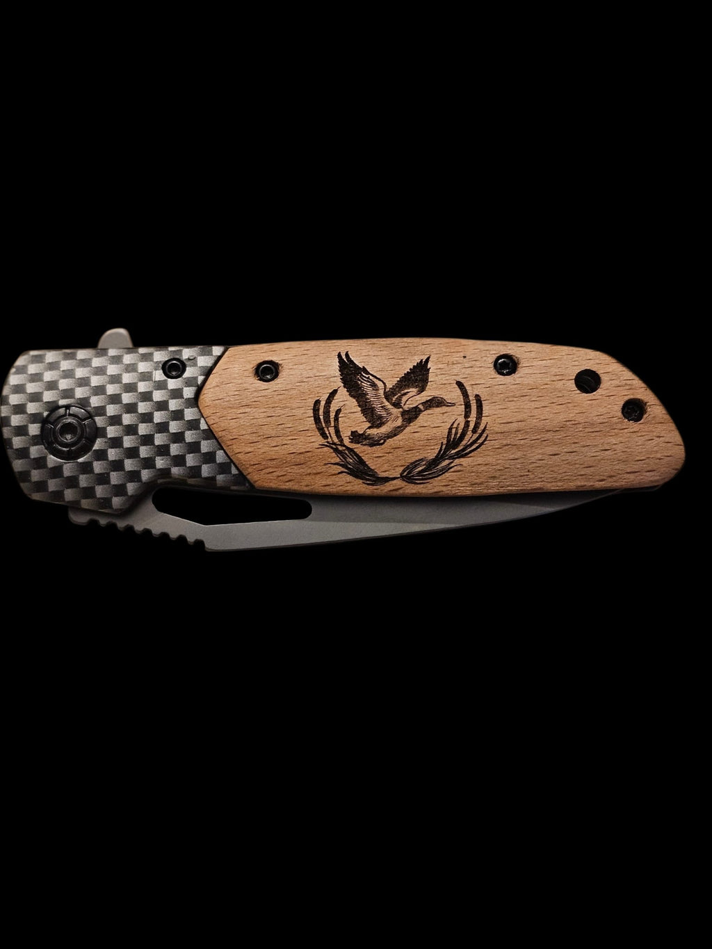 Le cadeau parfait pour chasseur – Couteau gravé CANARD. personnalisé