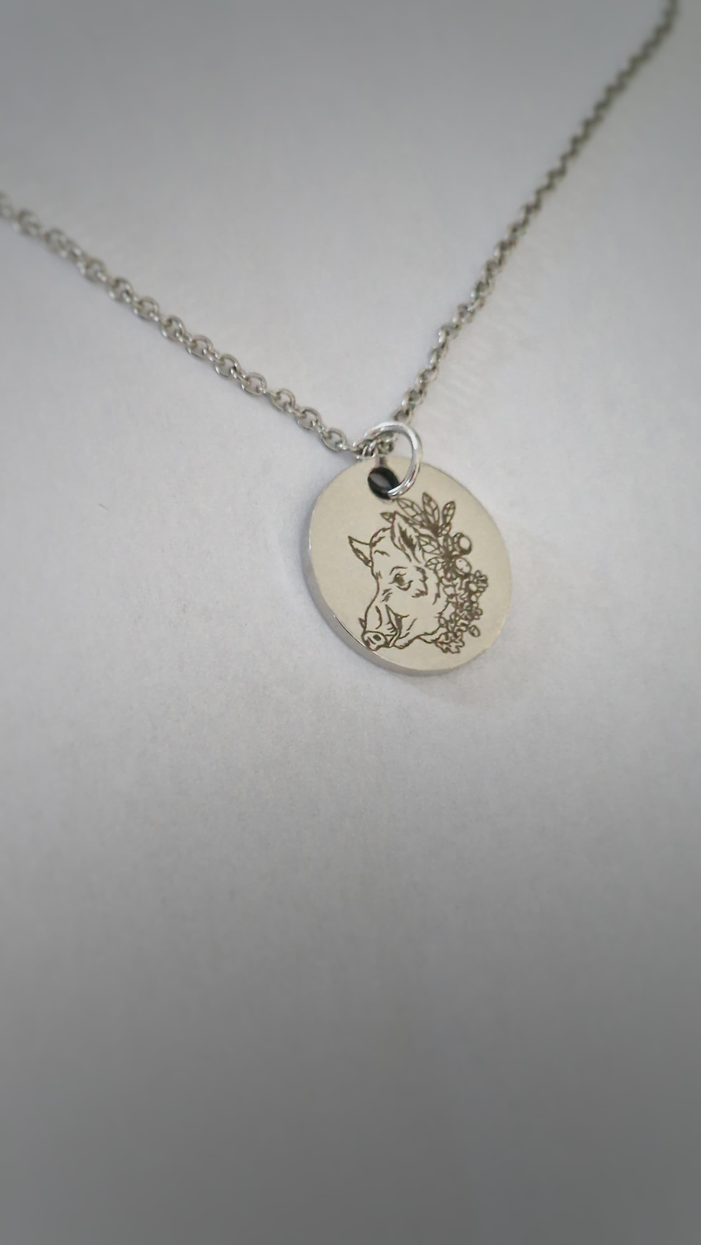 Pendentif - Le Sanglier Fleuri - Personnalisation offerte